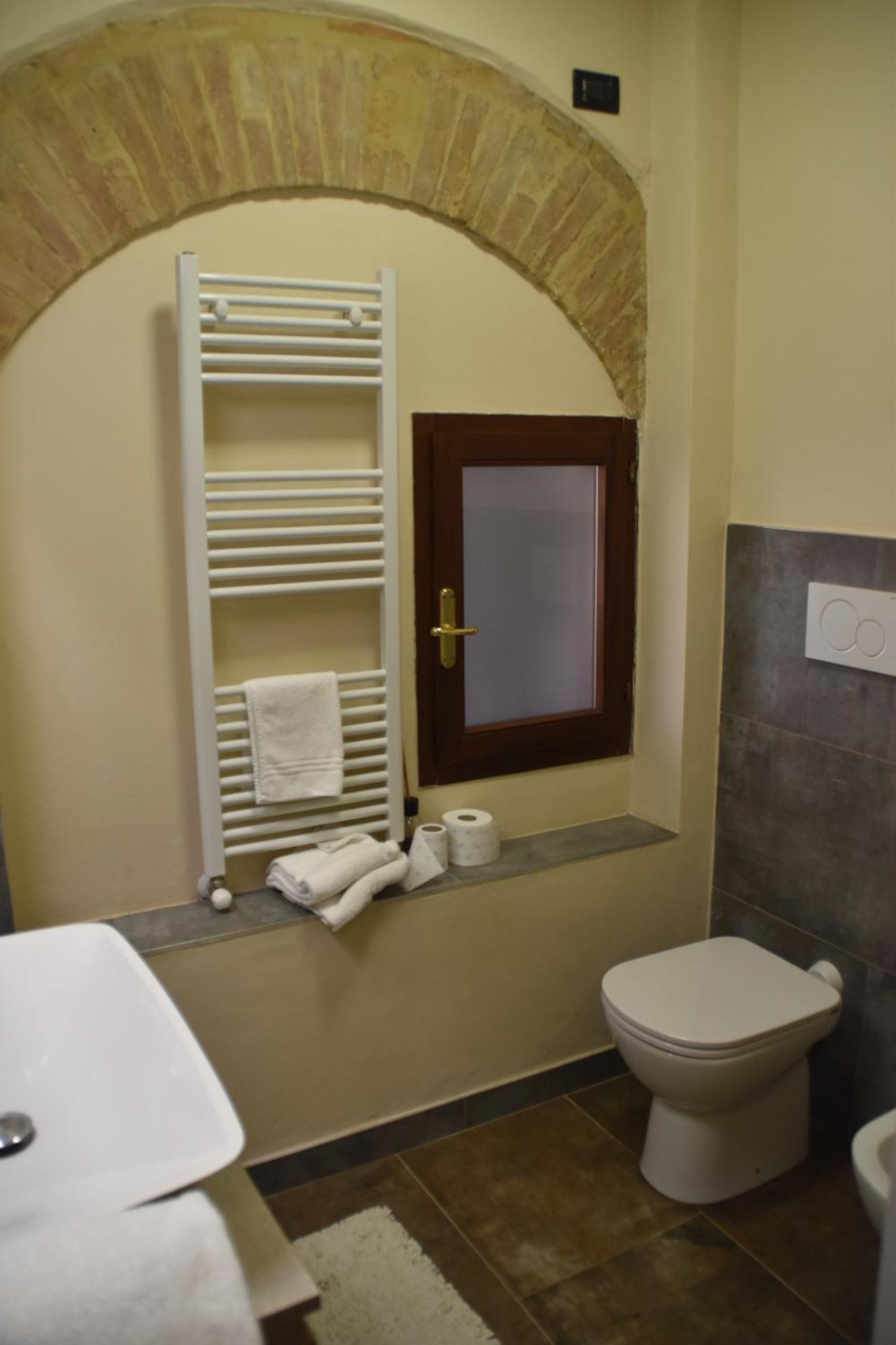 A Casa Di Giulia Apartment Siena Bagian luar foto